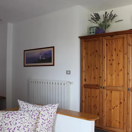 Segni E Impronta 3* Finale Ligure